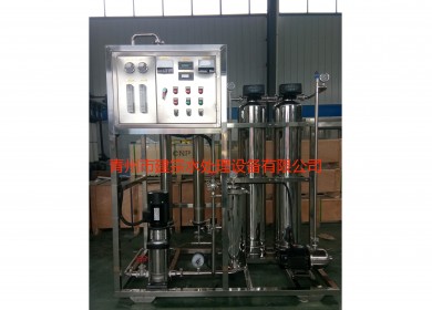 0.5T/H全不銹鋼單級反滲透設(shè)備